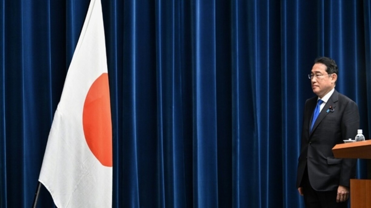 Le Premier ministre japoonais Fumio Kishida s'apprête à annoncer qu'il quitte le pouvoir, le 14 août 2024 lors d'une conférence de presse à Tokyo