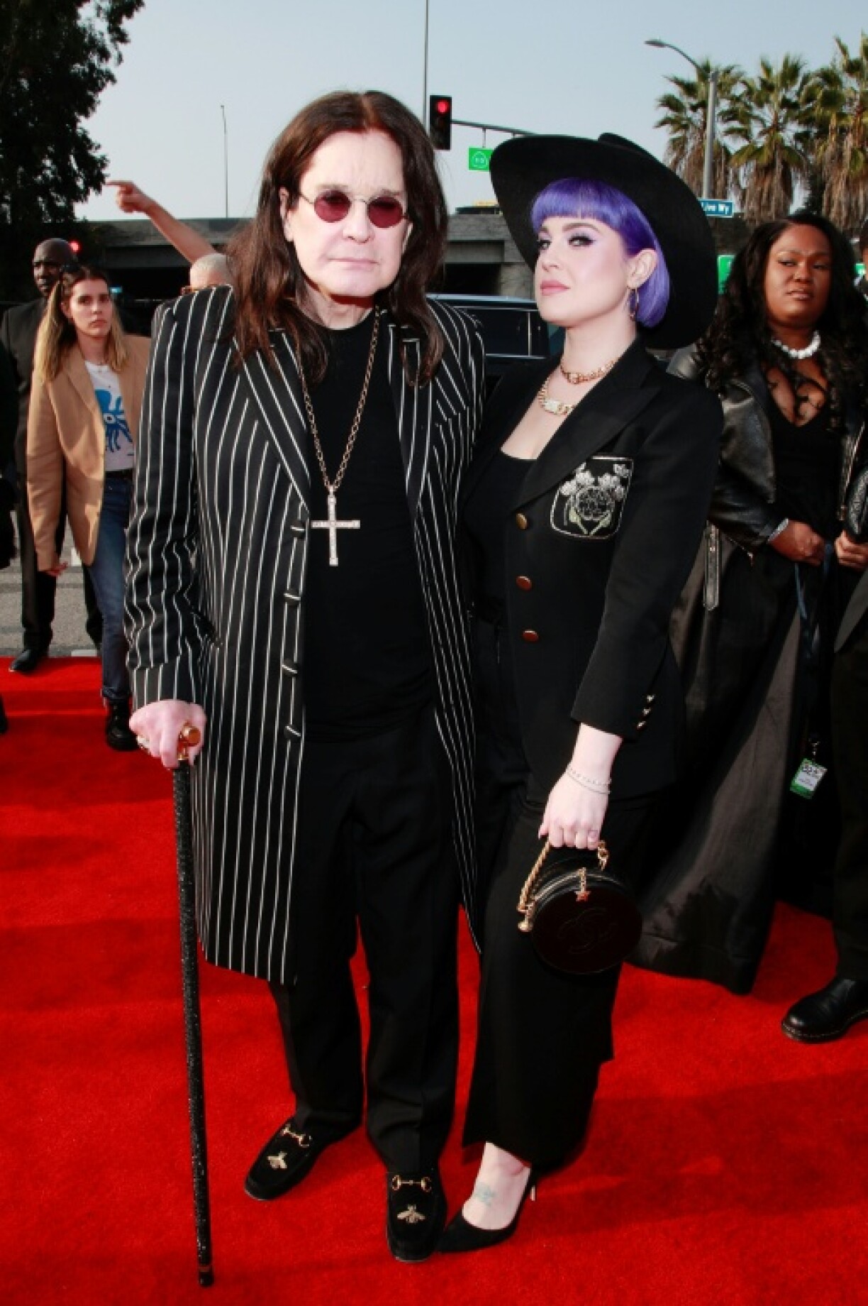 Le chanteur Ozzy Osbourne (g) et sa fille Kelly à la cérémonie des Grammy Awards le 26 janvier 2020 à Los Angeles