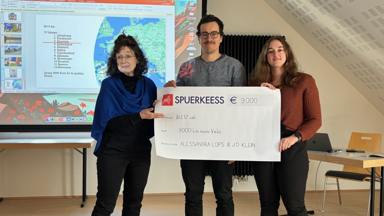 Vu lénks no riets: Chantal Keller (Presidentin Blëtz a.s.b.l.), Jo Klein an Alessandra Lops.