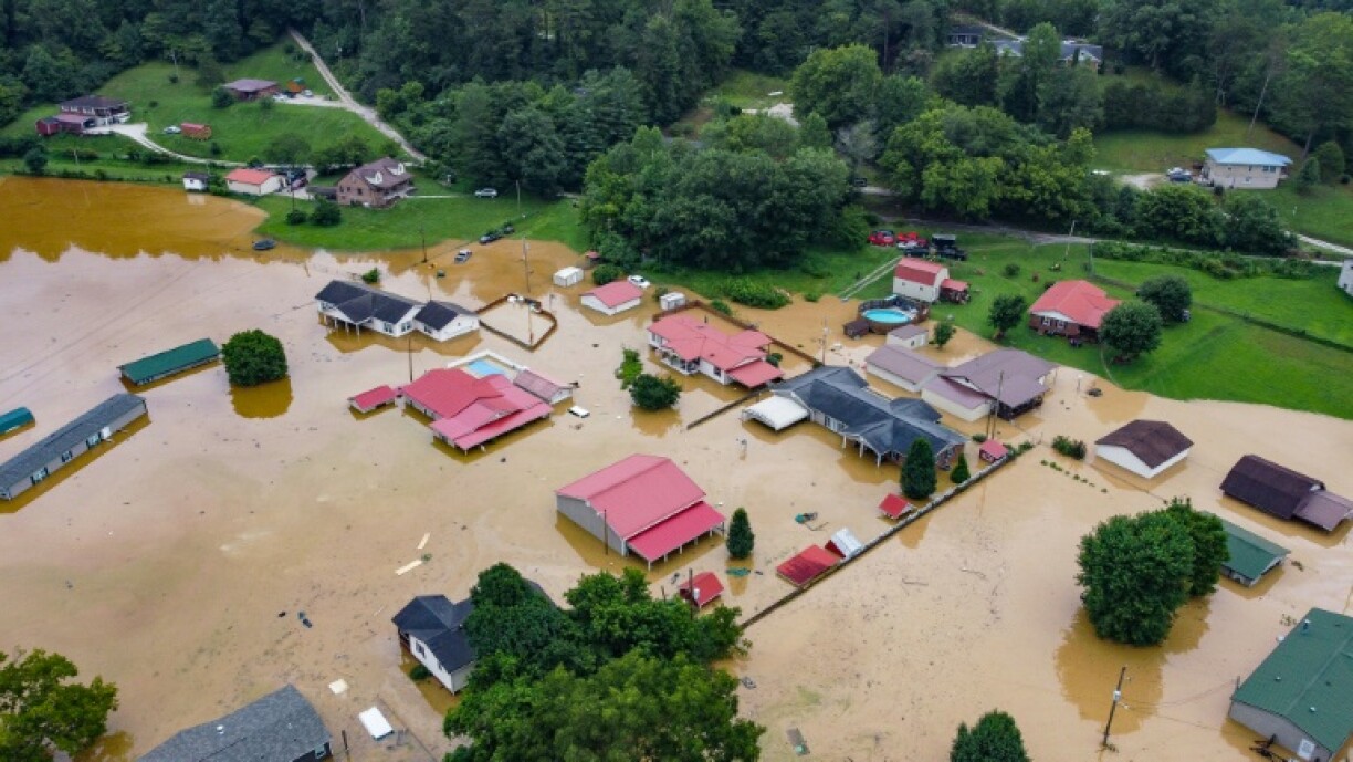 Des bâtiments inondés vu d'un drone à Jackson, dans l'Etat américain du Kentucky, jeudi 28 juillet 2022