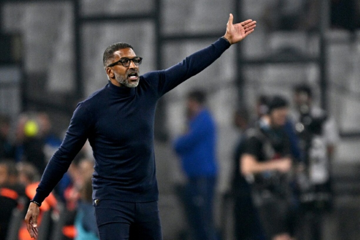 L'entraîneur de l'OM Habib Beye lors du match de Liigue 1 entre l'Olympique de Marseille et le FC Metz au stade Vélodrome le 10 avril 2026