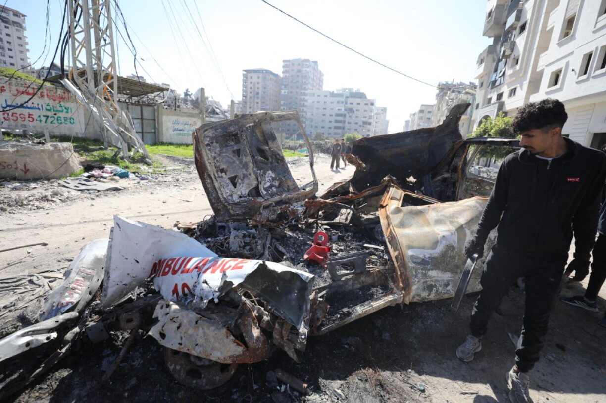 D'Ambulanz, déi geschéckt gouf fir dem Hind Rajab ze hëllefen, war kaum nach erëmzeerkennen.