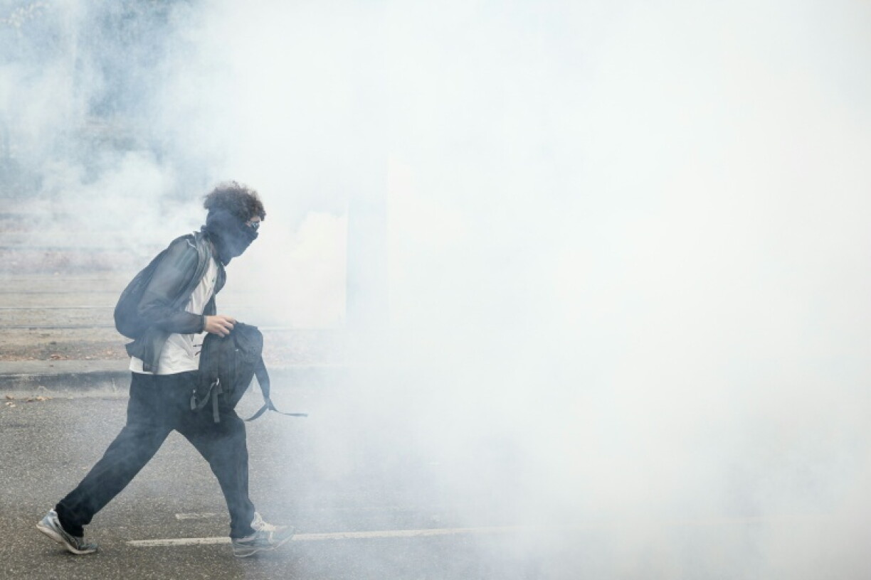 The government said the demonstrations had become 'urban violence'