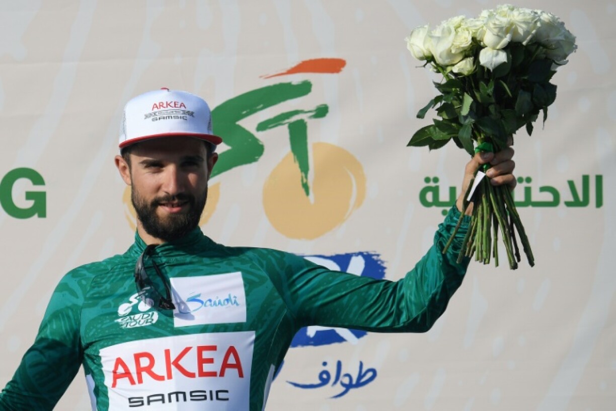 Nacer Bouhanni sur la plus haute marche du podium sur le Tour d'Arabie saoudite, le 7 février 2020 à Ryad