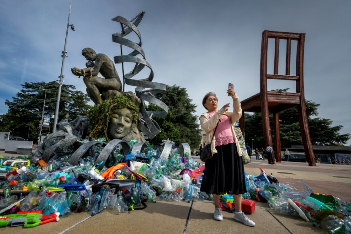 'The Thinker's Burden' by Benjamin Von Wong is being created as countries negotiate a global accord on plastic pollution