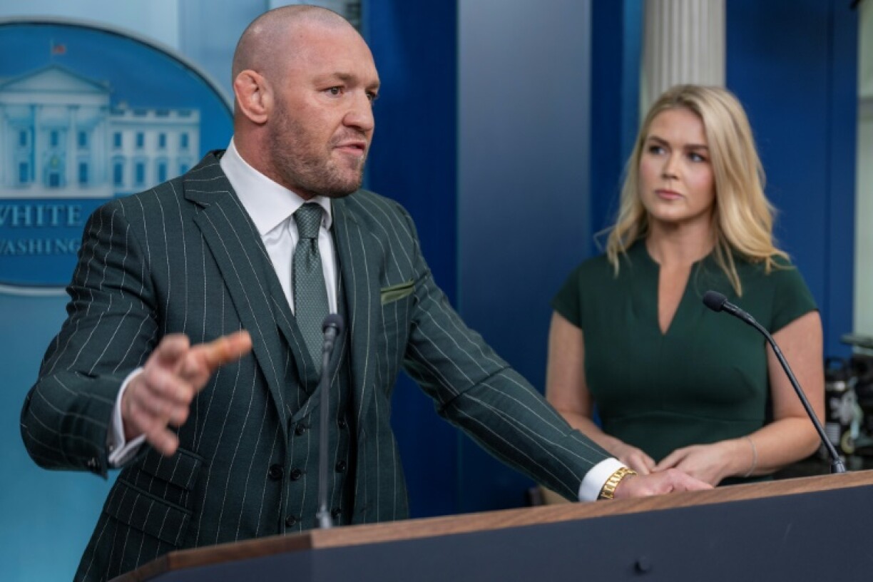 White House visit: Conor McGregor (L) wants to be Irish president