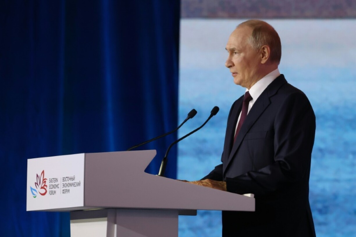 Le président russe Vladimir Poutine lors du Forum économique de l'Est à Vladivostok, le 5 septembre 2025 dans l'Extrême-Orient russe