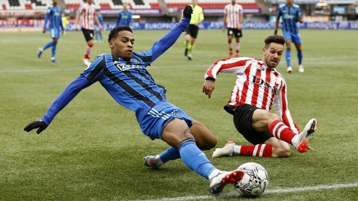 Dëst ass eng Foto vum 28. November 2021.