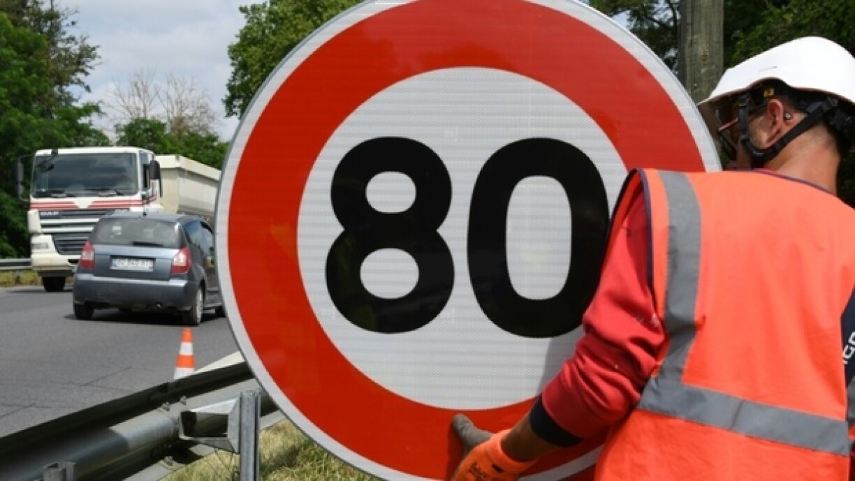 Un an après l'entrée en vigueur des 80 km/h sur les routes secondaires, les députés de la majorité ouvrent la porte à un retour aux 90 km/h.