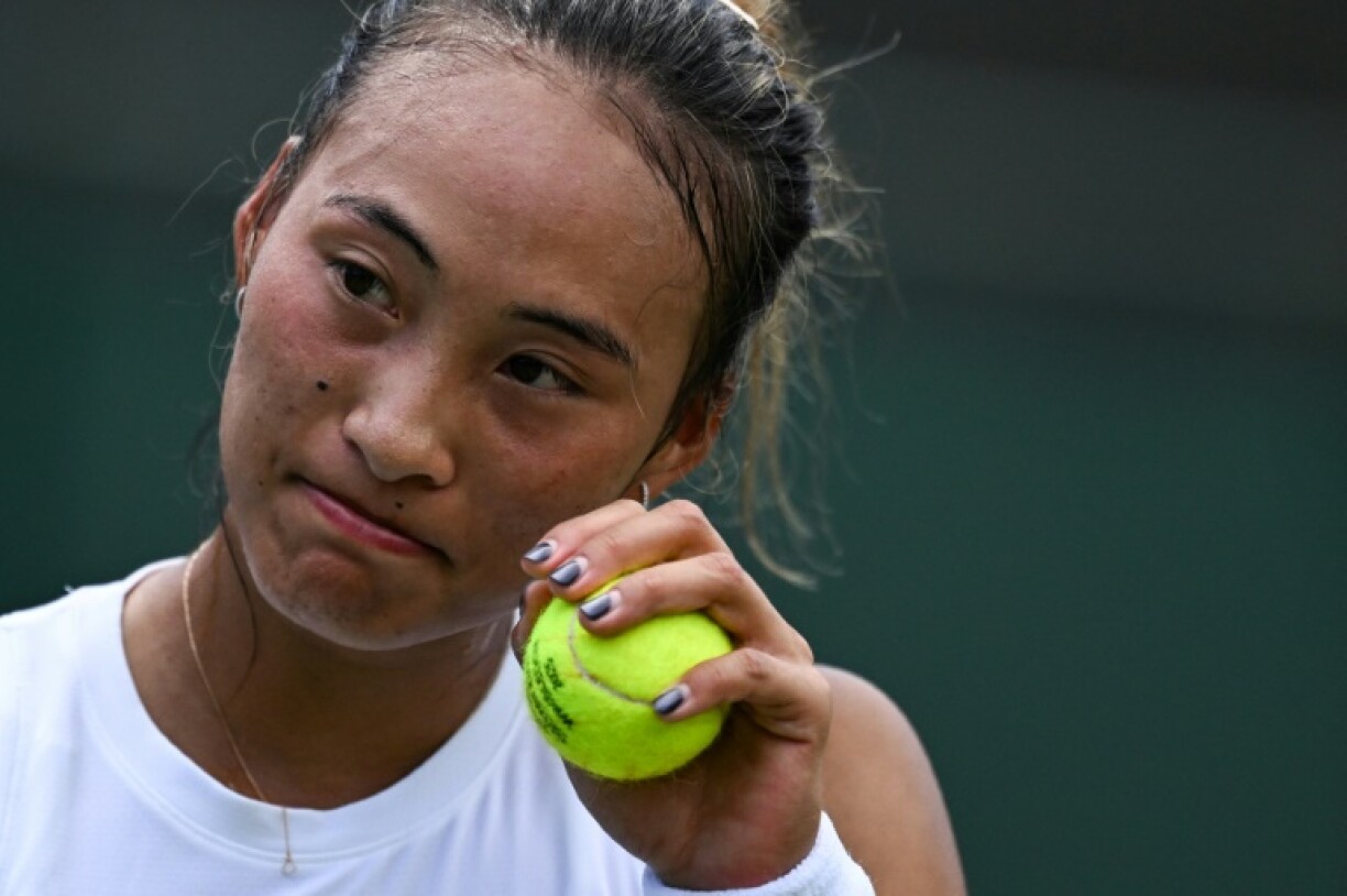 China's Zheng Qinwen crashed out of Wimbledon against Katerina Siniakova