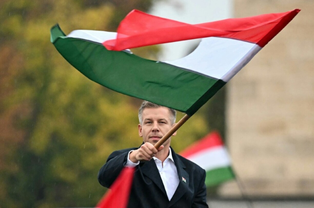 Peter Magyar, qui doit être investi Premier ministre de la Hongrie, ici le 23 octobre 2025 à Budapest
