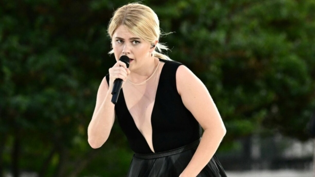 Zaho de Sagazan durant la cérémonie de clôture des JO de Paris 2024, le 11 août 2024, à Paris