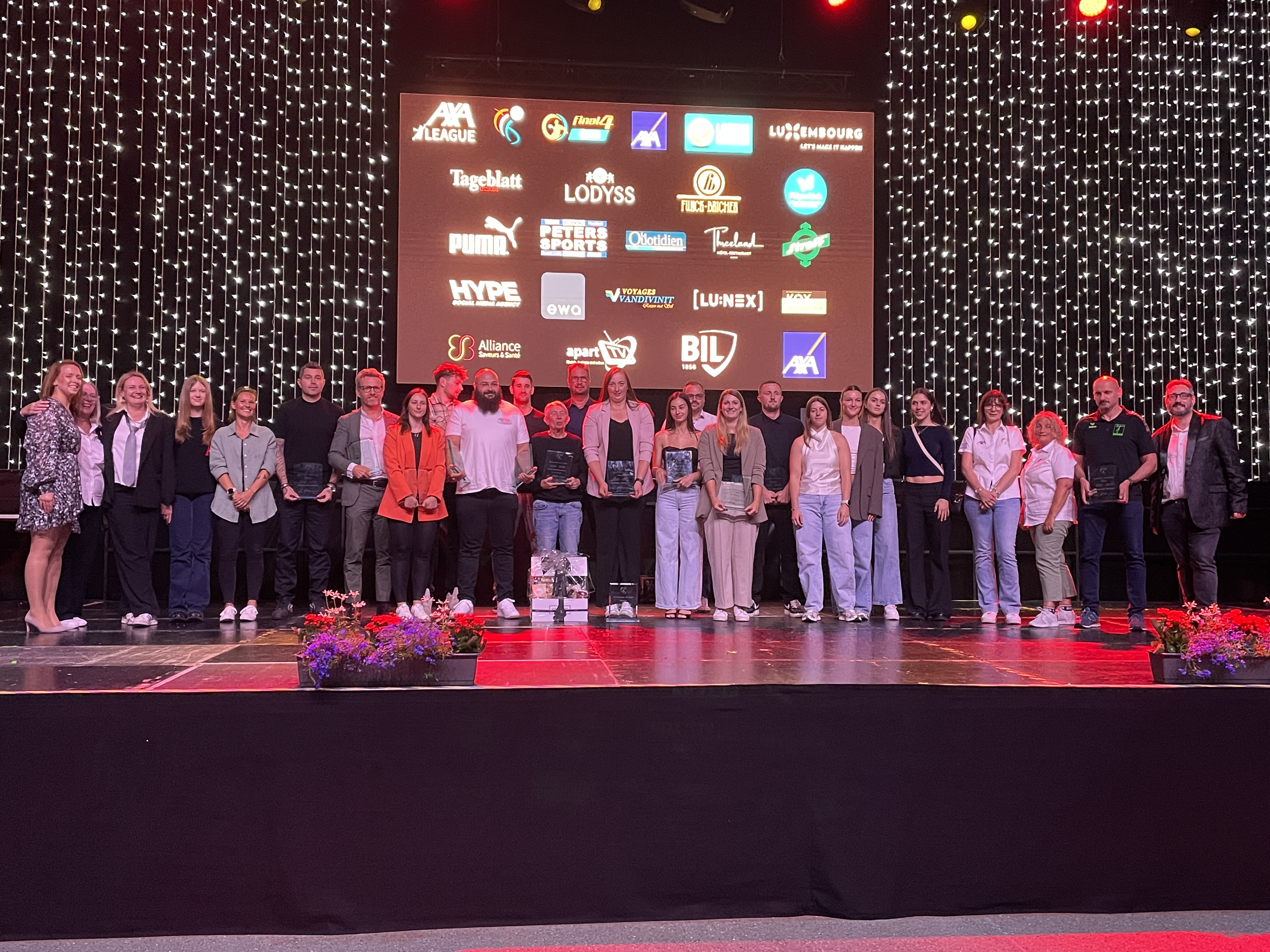 Soirée des lauréats am Handball: MVP-Präis fir Itua Etute a Zorana Jurcevic