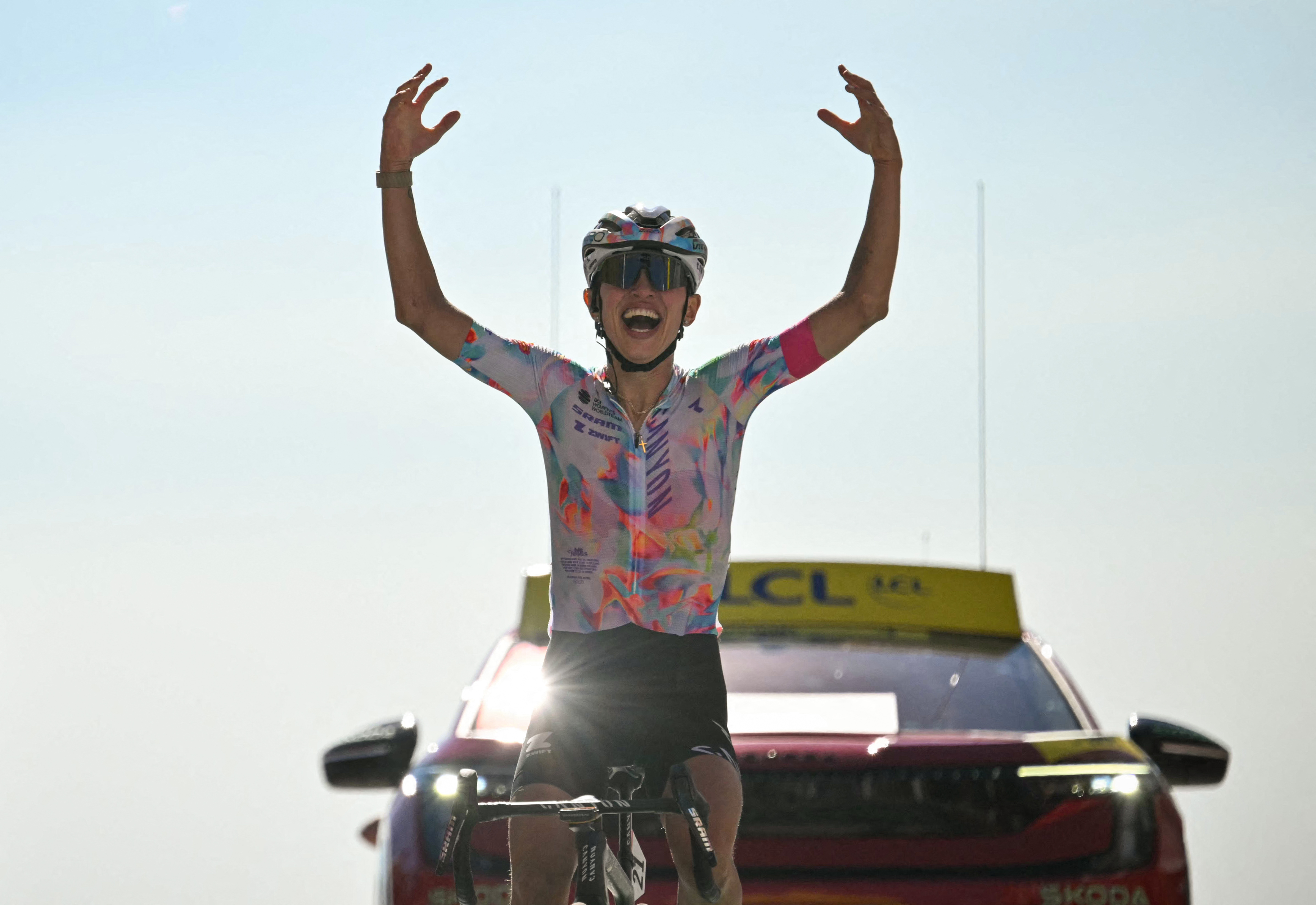 Tour de France Femmes: 7. Etapp: Kasia Niewiadoma-Phinney iwwerhëlt no impressionantem Solo um Ventoux Giel