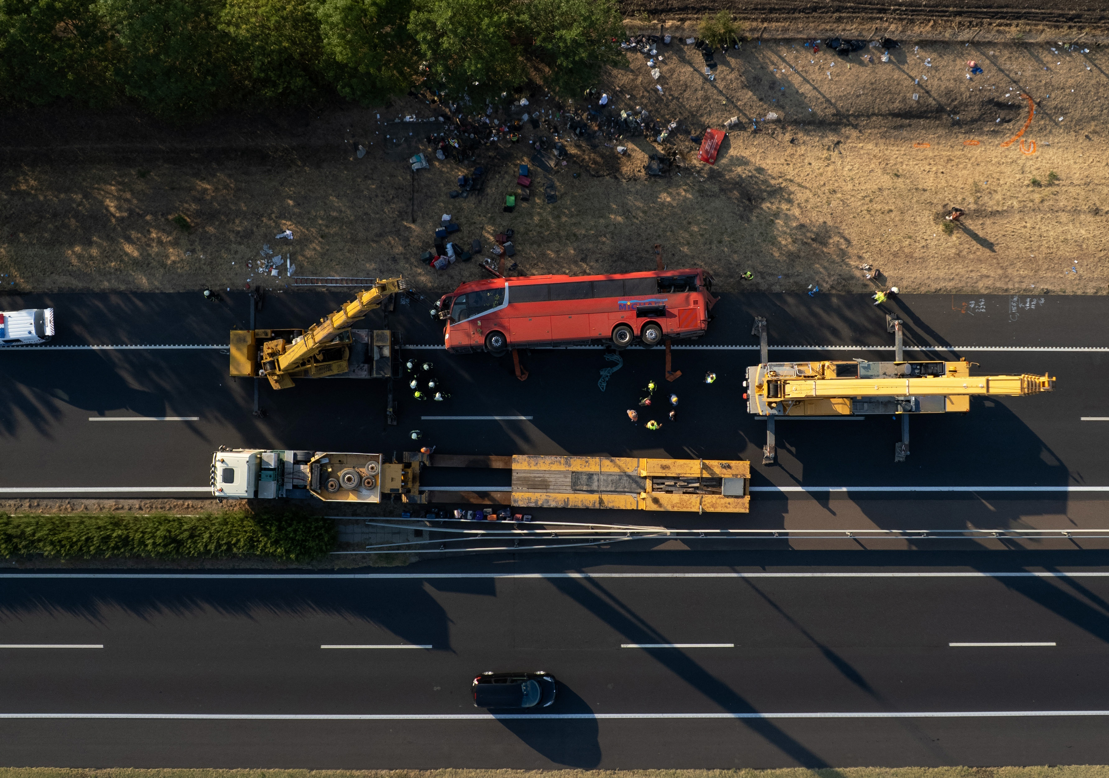 Hongrie: Douze morts et dix blessés dans l'accident d'un car