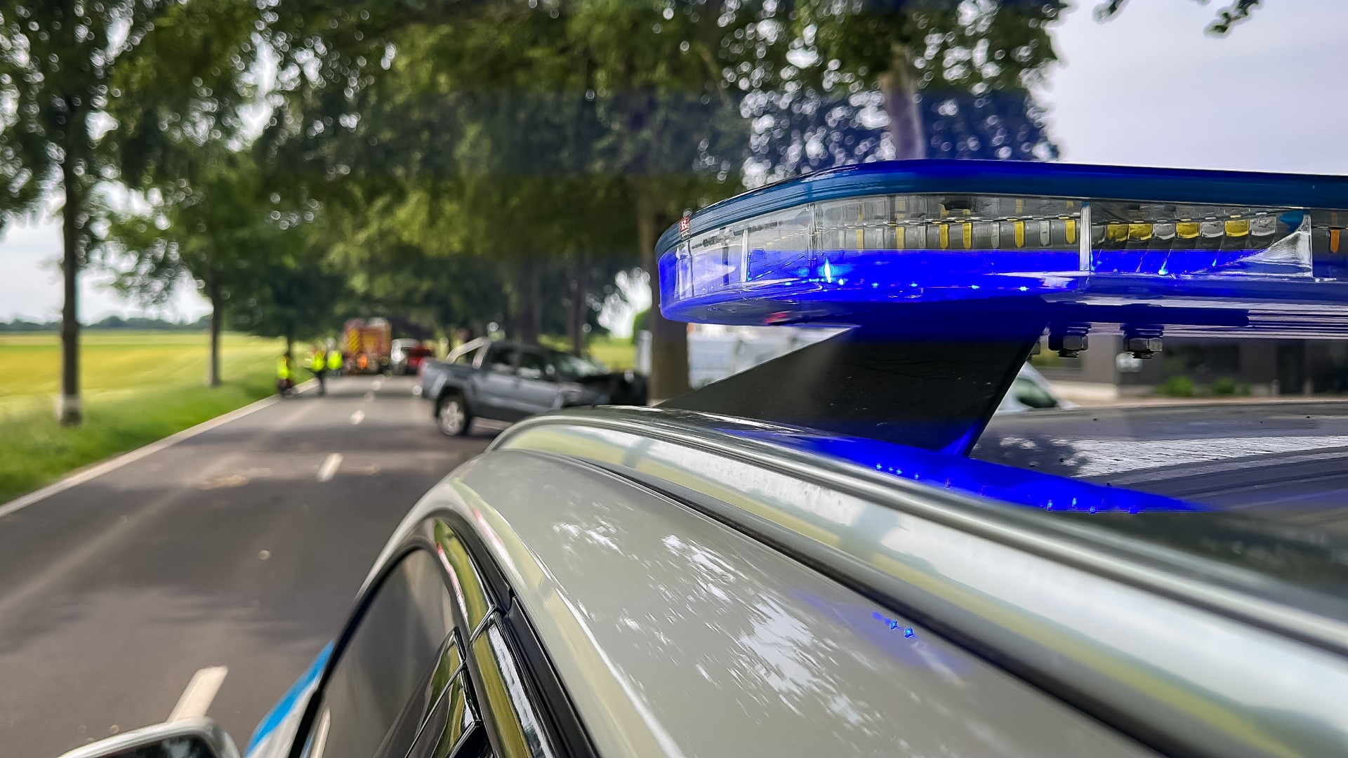 Déidlechen Accident op der Féitsch: 37 Joer alen Automobilist stierft no Kollisioun mat Bam
