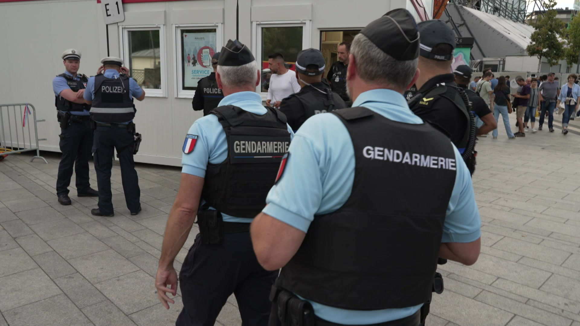 Coopération renforcée: Gendarmes et policiers européens en patrouille à la Schueberfouer
