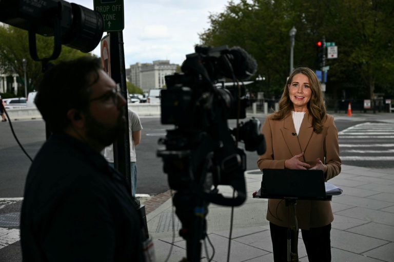 Liberté de la presse: Exclus de la Maison Blanche par Trump, trois médias américains saisissent la justice
