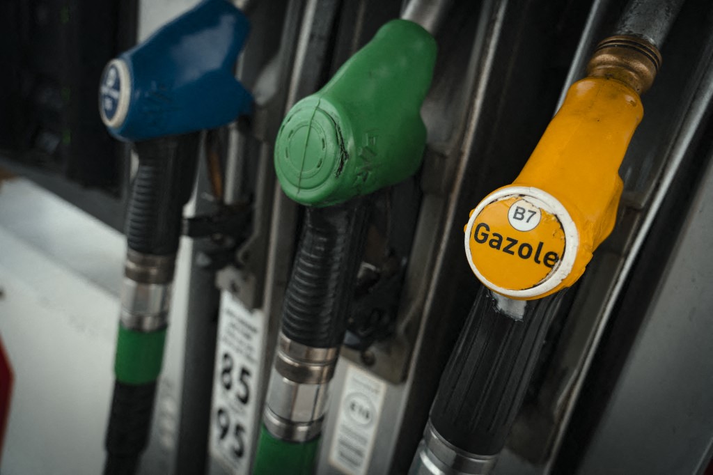 Ça coûte cher à la pompe: Les prix des carburants atteignent des sommets au Luxembourg