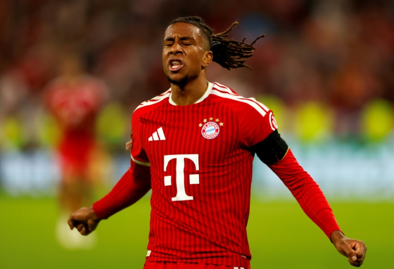 Ligue des champions: Le Bayern, avec un doublé d'Olise, tout en maîtrise contre Bodoe/Glimt