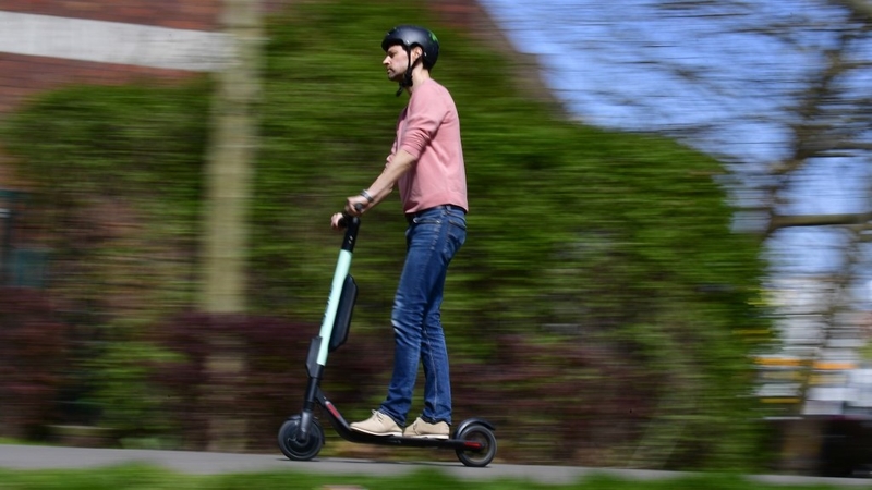 Alcool et grande vitesse: Ils se blessent à la tête en trottinette électrique