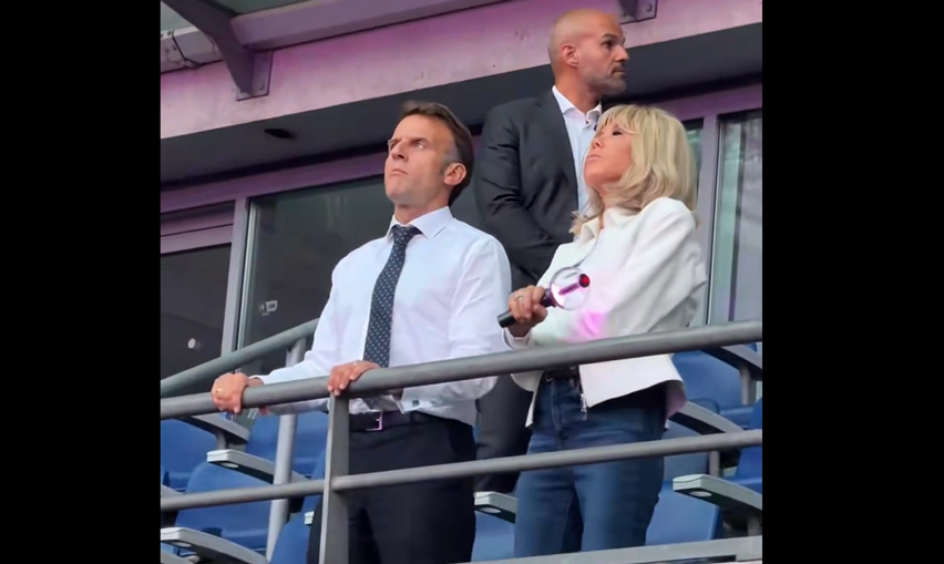 Stade de France: Brigitte et Emmanuel Macron pas passés inaperçus au concert de BTS