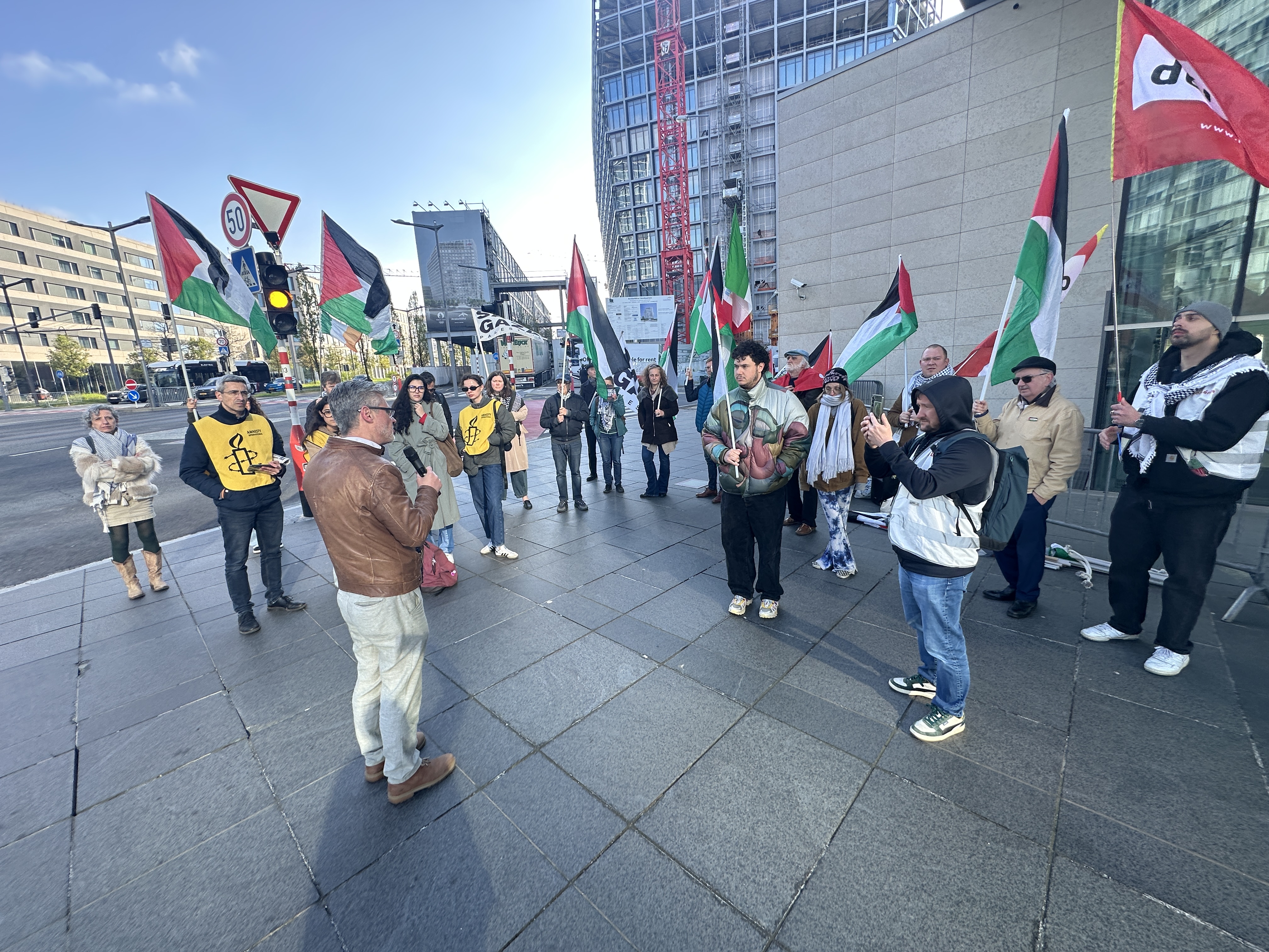 Protest and press conference: The Left and civil society groups call for increased pressure on Israel