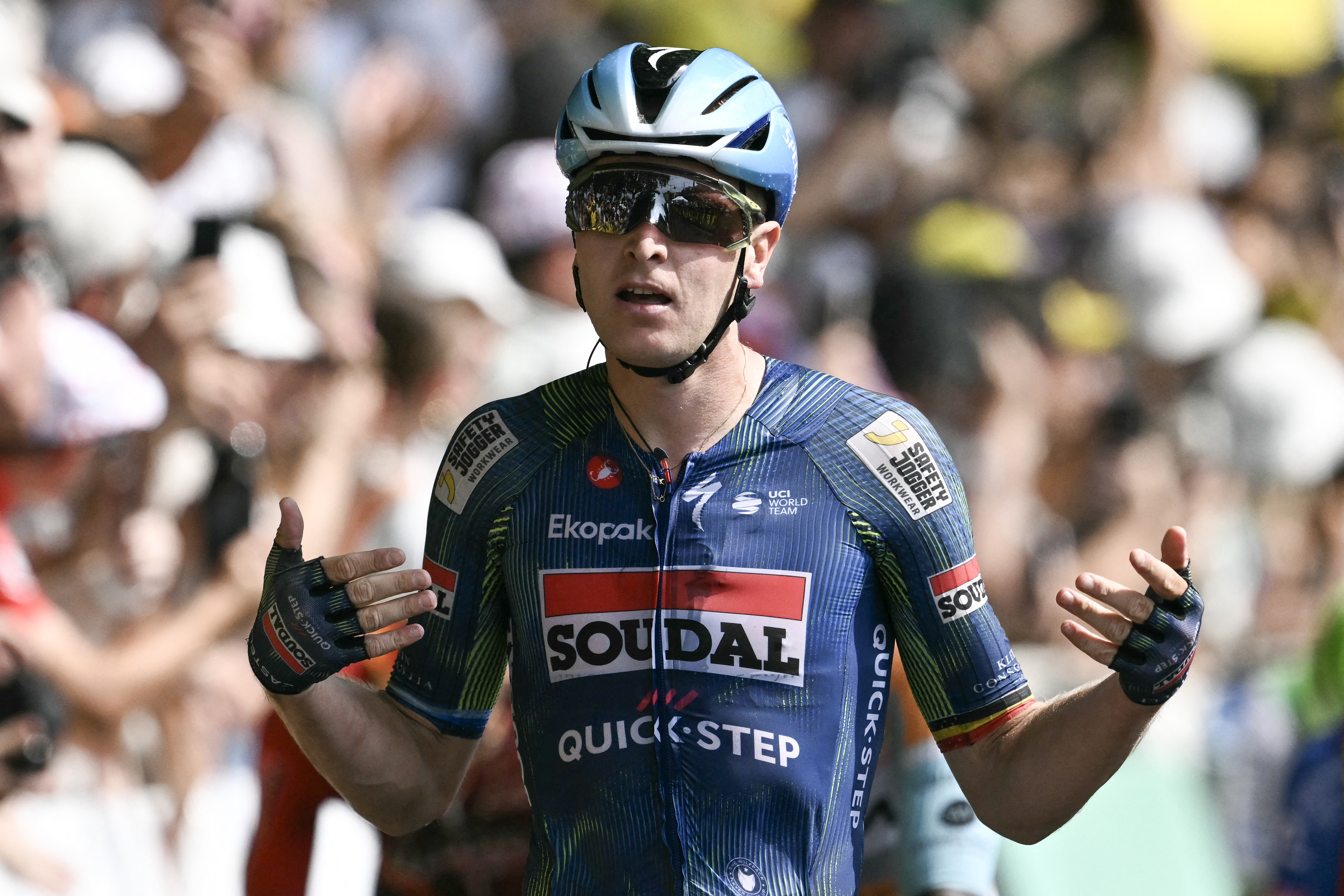 Tour de France: Le Belge Tim Merlier remporte le sprint à Bordeaux