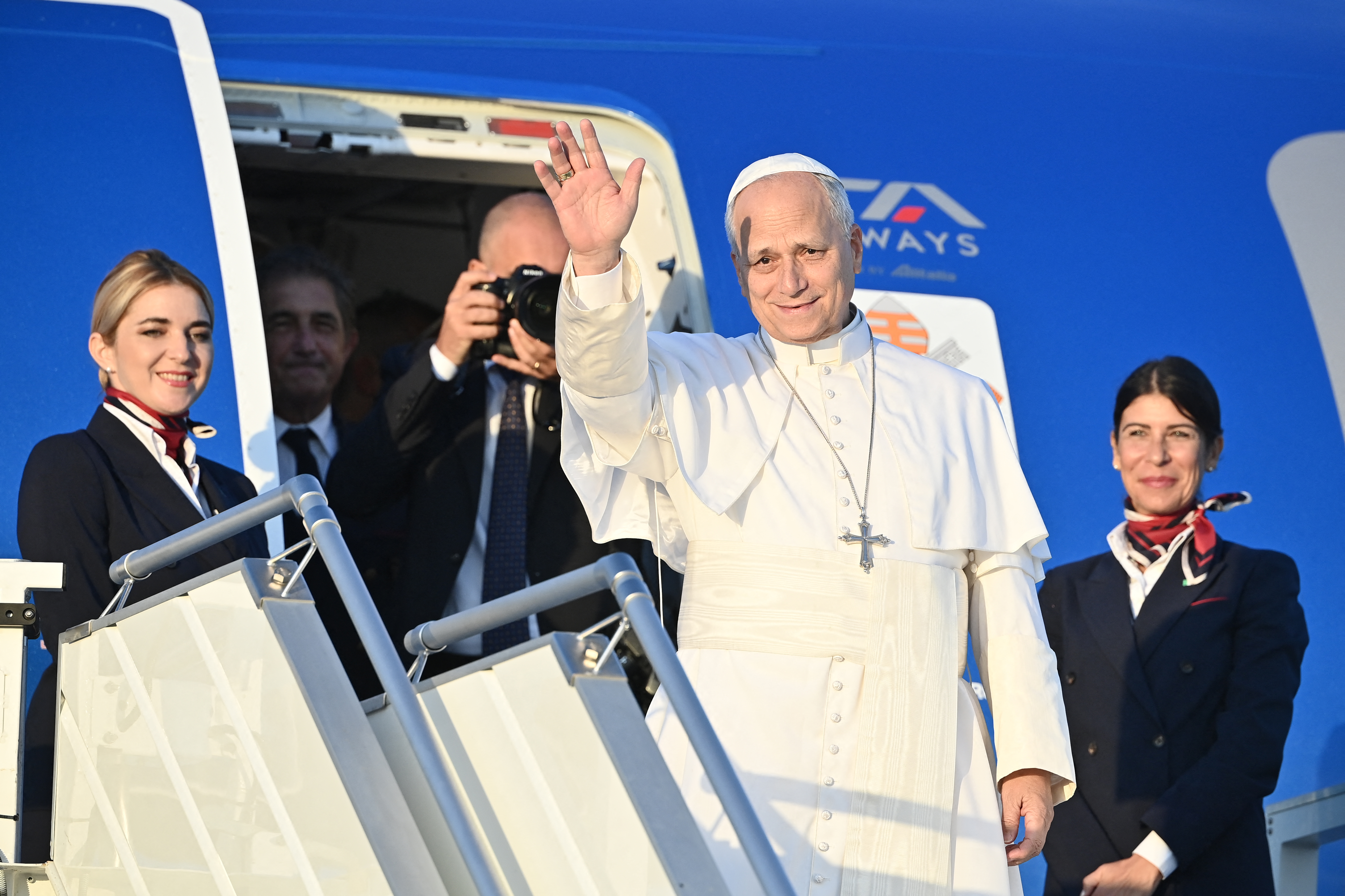 Le programme complet: Le pape Léon XIV s'est envolé pour une première visite en France très attendue