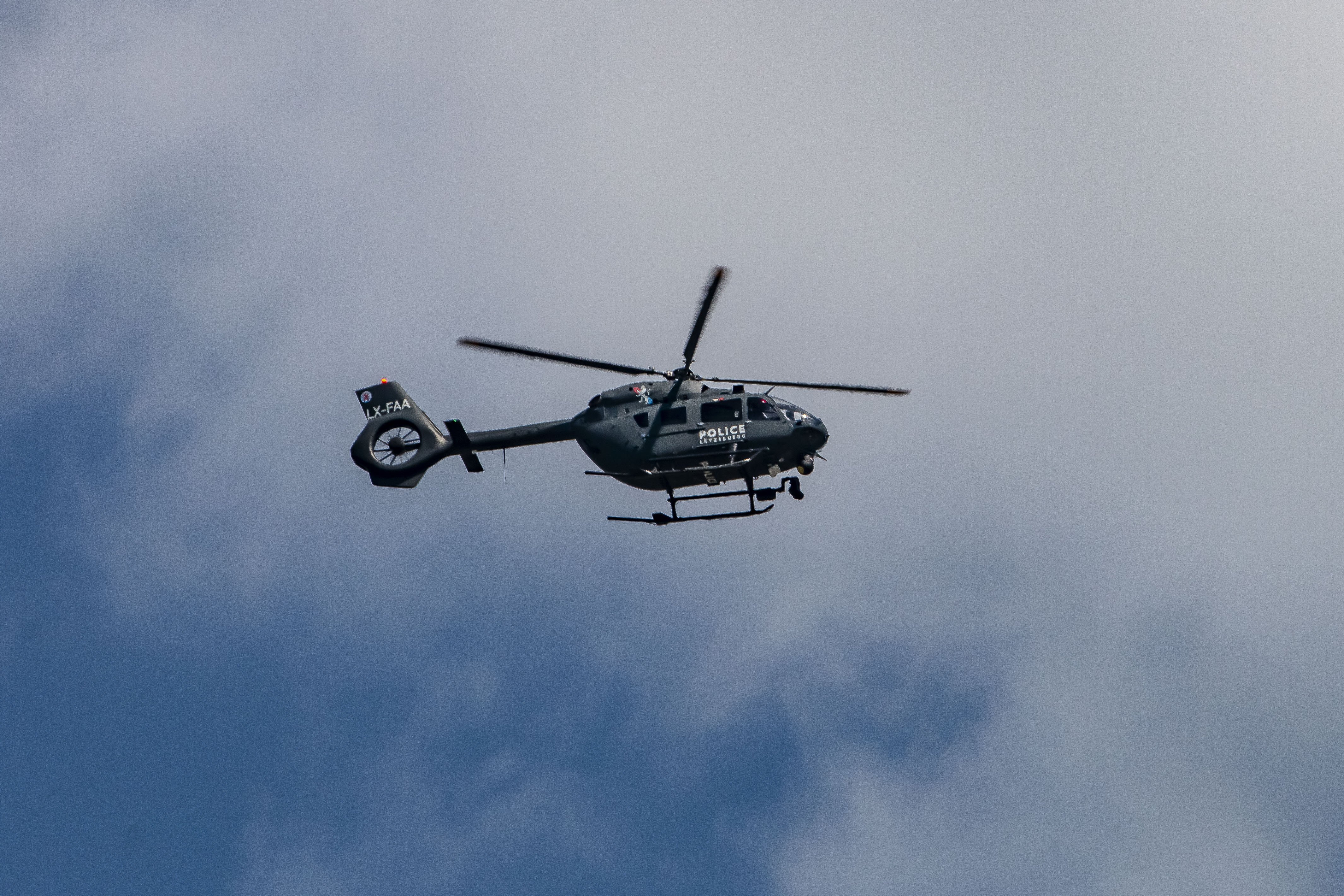 Intervention en cours dans la capitale: Un hélicoptère déployé, la police cherche des cambrioleurs
