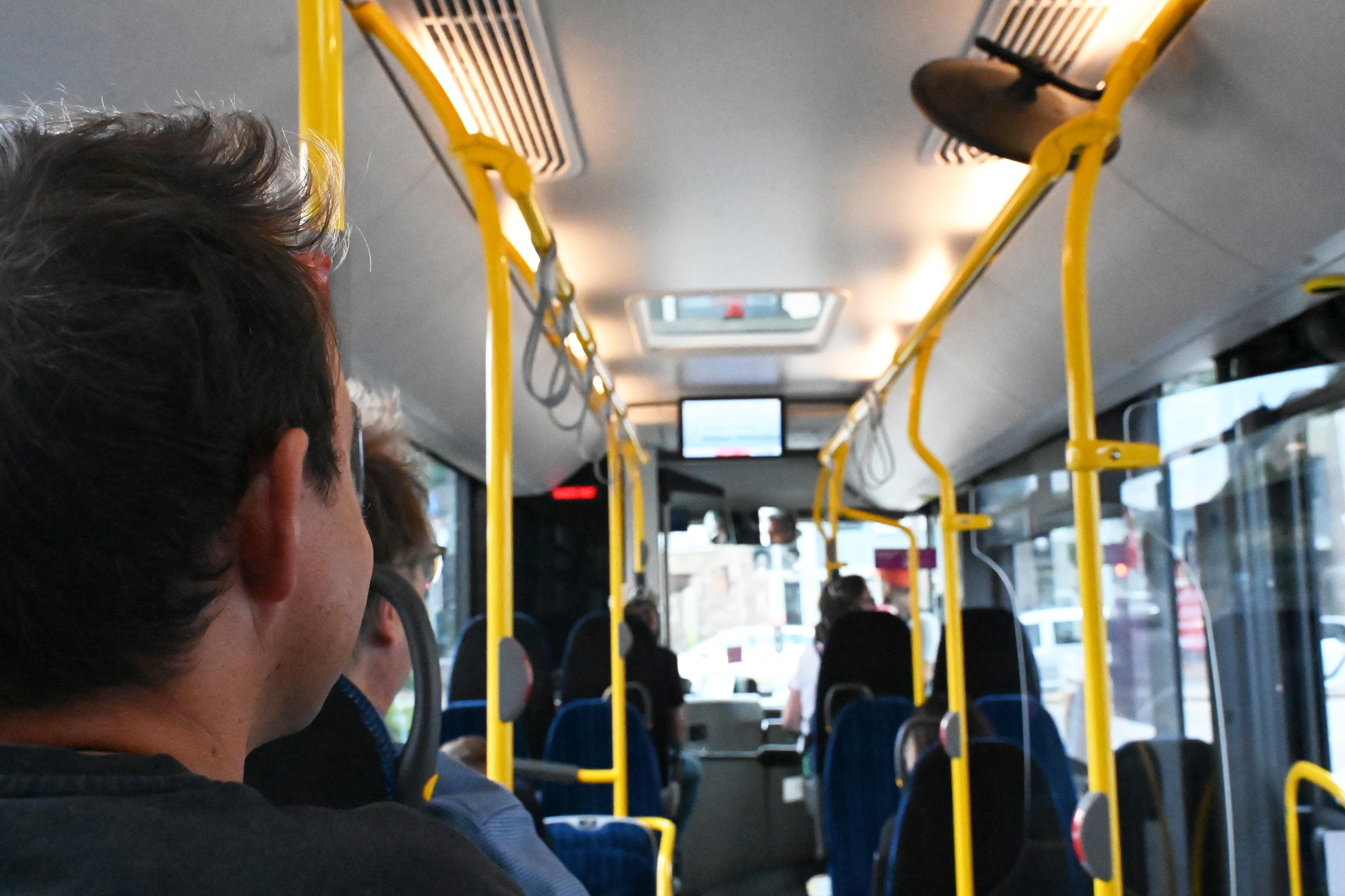 "Cueilli" dans le bus: Le cambrioleur trimbalait tous ses butins