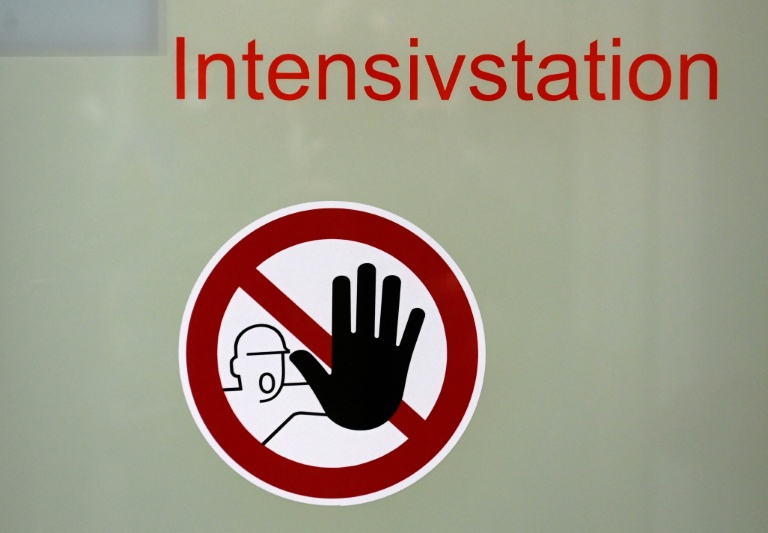 Vu Mënsch zu Mësch iwwerdrobar: Puppelchen zu Berlin no Infektioun mat Meningokokke gestuerwen - zweet Kand ugestach