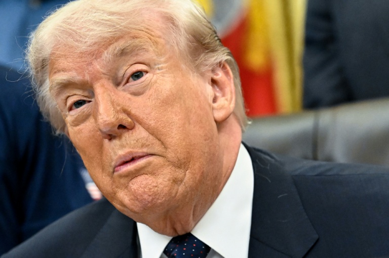 Annonce vum US-President Trump: US-Arméi stoppt Asaz an der Strooss vun Hormus