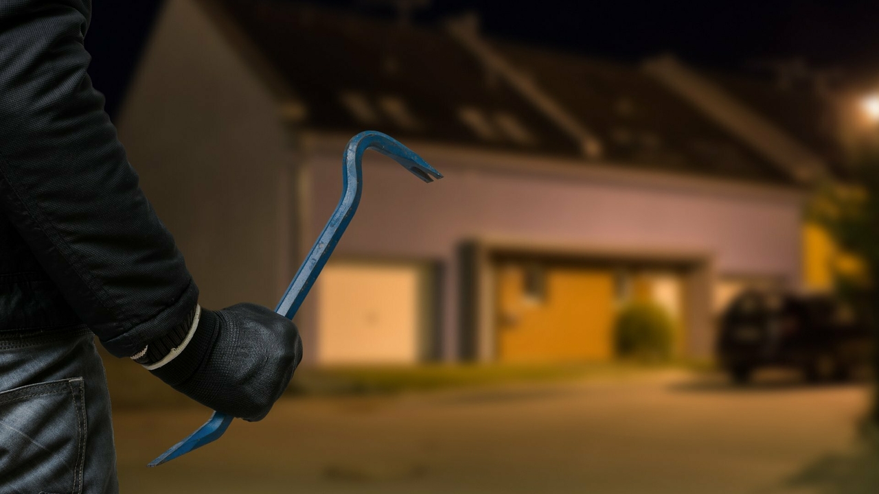 Jewellery stolen: Jewellery stolen: Series of burglaries reported overnight across Luxembourg