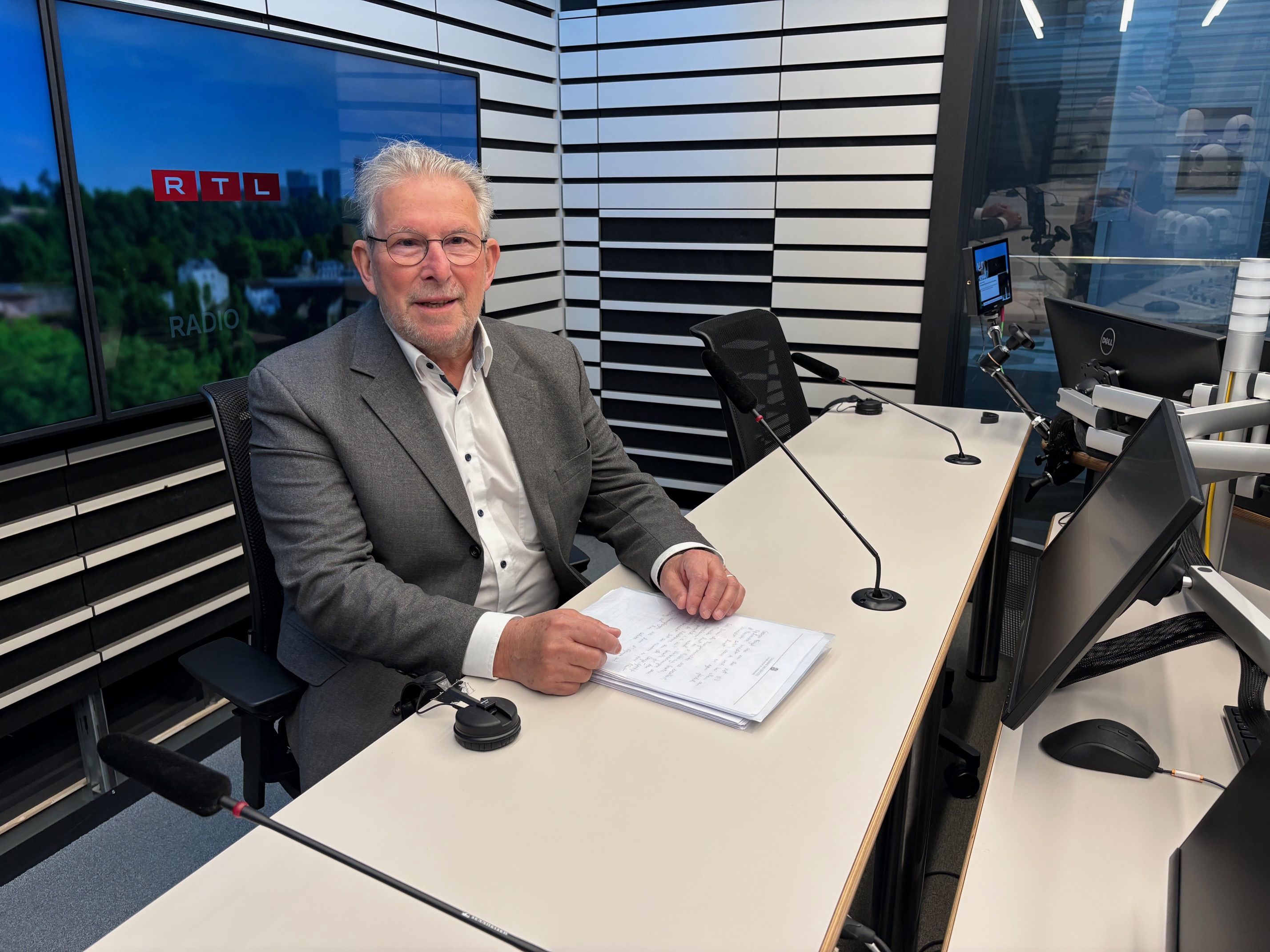 Healthcare under fire: Former health minister warns of ‘frontal attacks’ on solidarity model